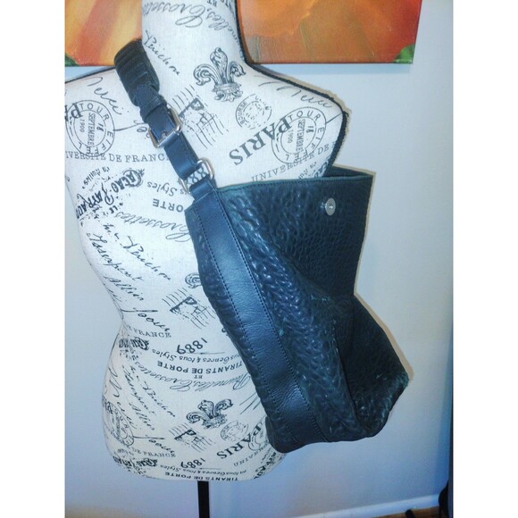 H&M Black XL Genuine Leather Hobo Handbag w/Silvertone Hardware - Picture 2 of 11